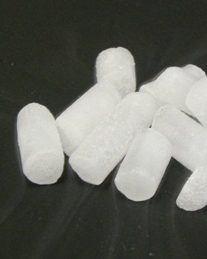 Pedras de gelo seco.